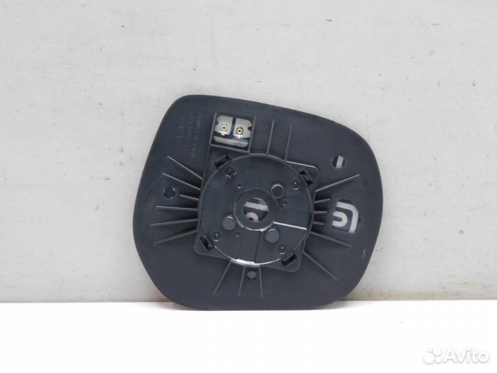 Стекло зеркала левого Land Cruiser (150) /Prado (83810)