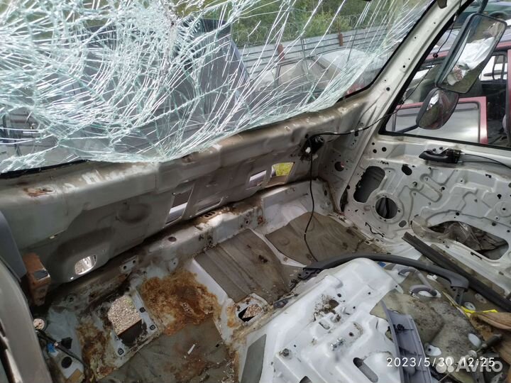 Кабина isuzu NPR 75