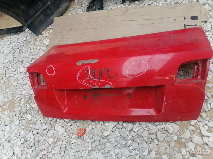 Крышка багажника Audi A4 B7
