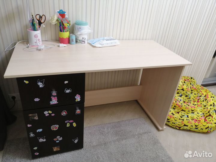 Продам кровать-чердак со столом