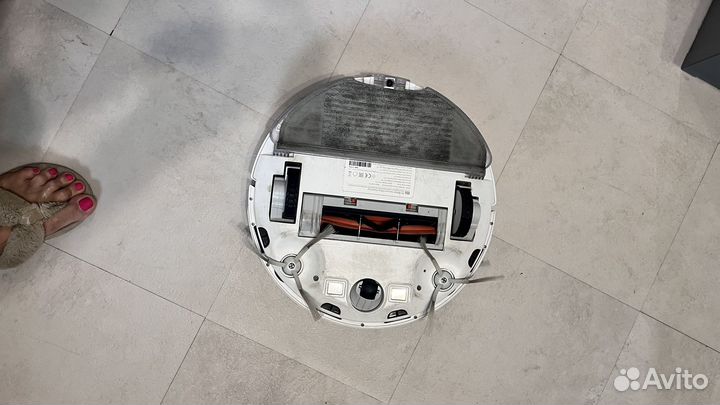 Робот-пылесос Xiaomi Mi Robot Vacuum-Mop Essential