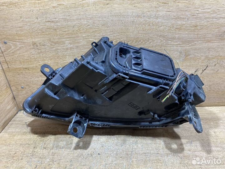 Фара передняя правая Audi A6 C6 дорест Арт. 141990