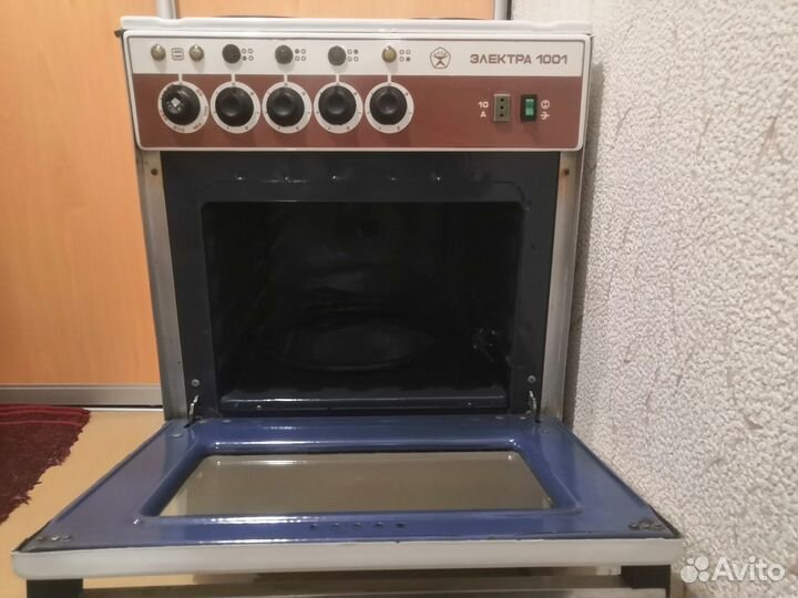 Советская электрическая плита Электра 1001