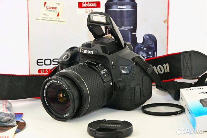 Canon EOS 700D/T5i 18.0MP зеркалка Kit 18-55