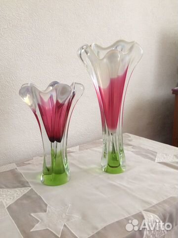 Цветные богемские вазы