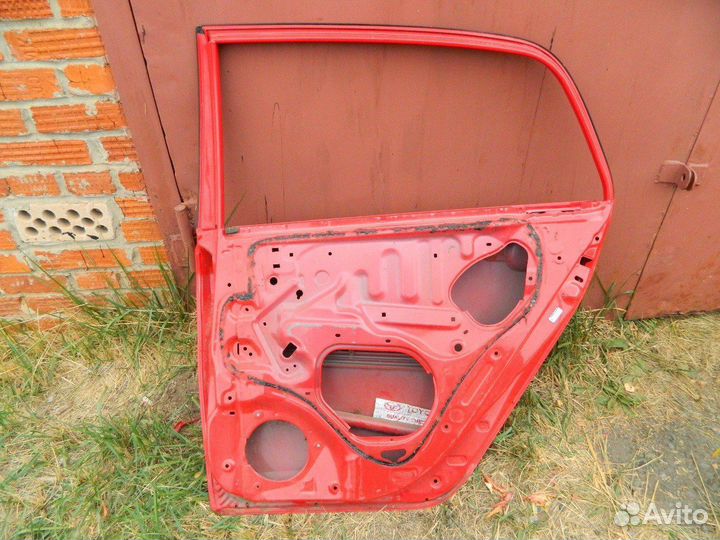 Toyota corolla 150 дверь задняя левая