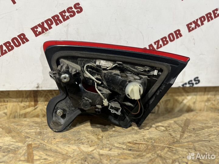 Фонарь задний внутренний левый Ford Mondeo IV 4