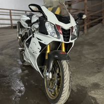 Aprilia RSV 1000R Factory