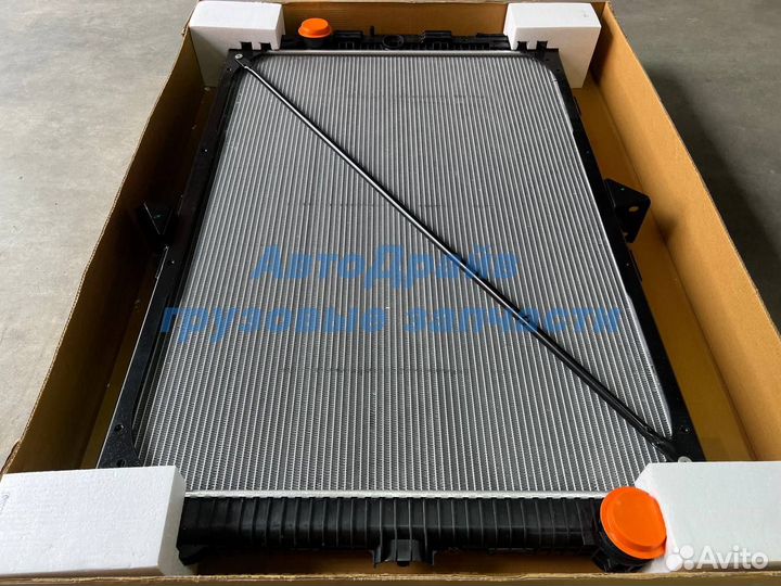 Радиатор Даф105