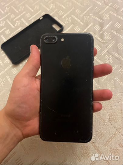 Телефон iPhone 7+