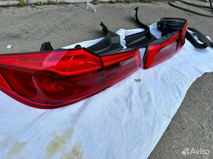 Задние фонари BMW M5