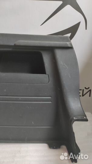 Обшивка багажника правая Hyundai Getz