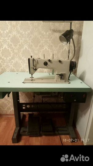 Швейная машина
