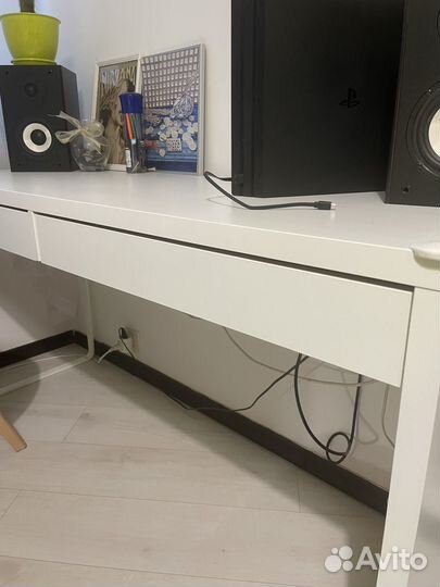 Письменный стол IKEA
