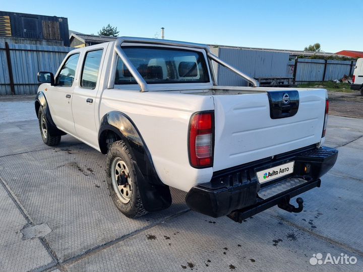 Nissan Navara 2.5 МТ, 2005, 335 000 км