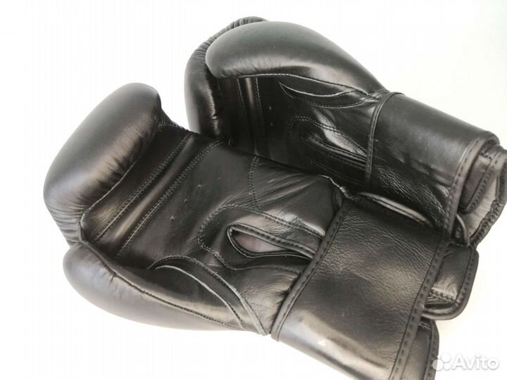 Боксерские перчатки Fairtex кожа