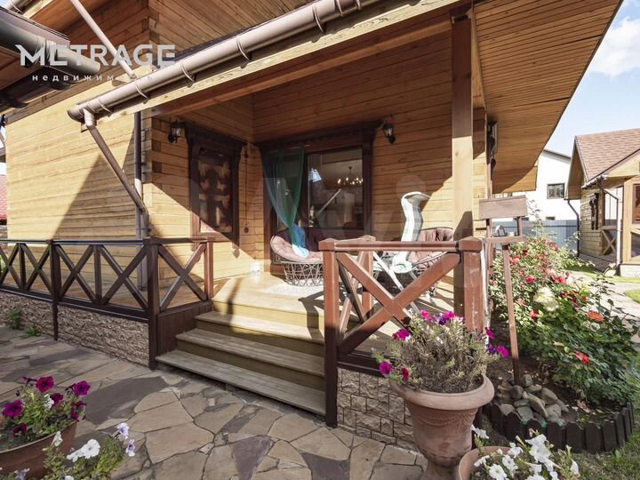 Коттедж 145,8 м² на участке 8 сот.