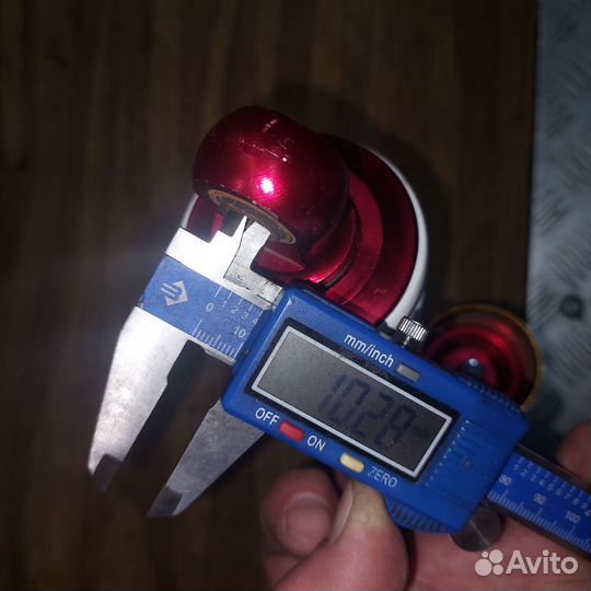 Амортизатор задний с подкачкой