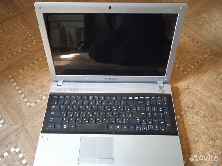 Продам старый ноутбук