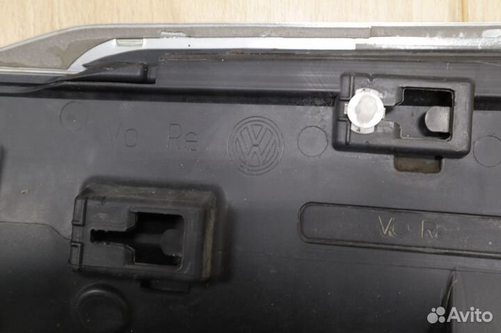 Накладка двери передней правой Tiguan '16