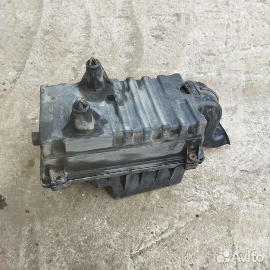 Корпус воздушного фильтра Ford Focus 1