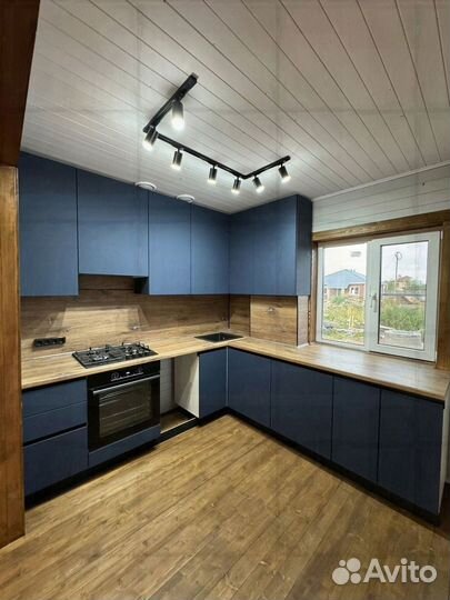 Кухонный гарнитур новый