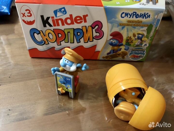 Игрушки из киндера, киндер сюрприз смурфики