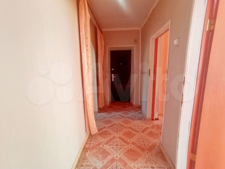 3-к. квартира, 52 м², 1/2 эт.