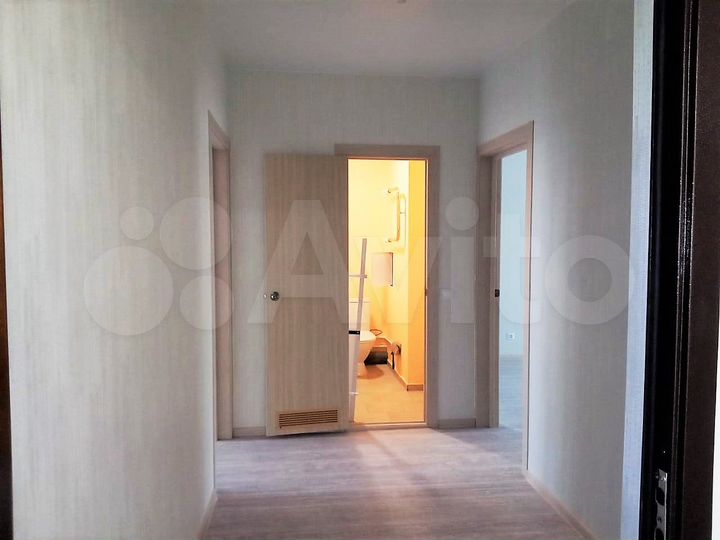 3-к. квартира, 82 м², 3/18 эт.