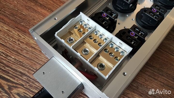 Распределитель для выделенной линии