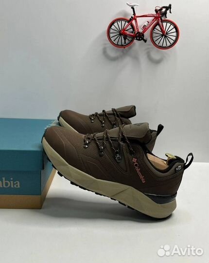 Кроссовки Columbia стильные