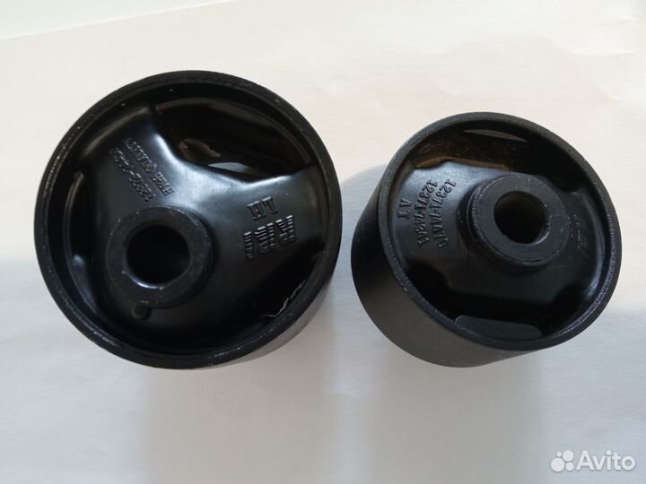 Картриджи опоры двс Toyota 12371-74470 12372-74410