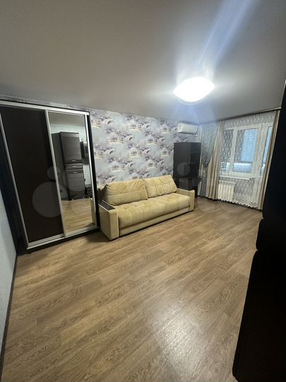 2-к. квартира, 52,5 м², 1/9 эт.