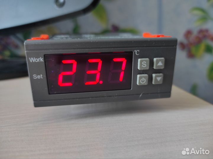 Терморегулятор MN1210 W обогрев/Охлаждение новый