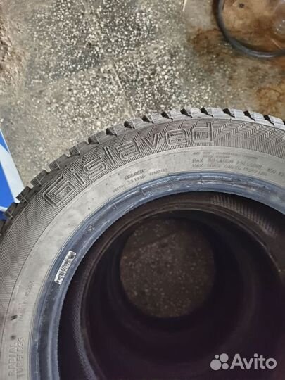 Gislaved Nord Frost 200 195/60 R15