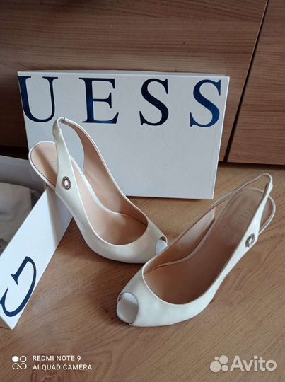 Туфли Guess