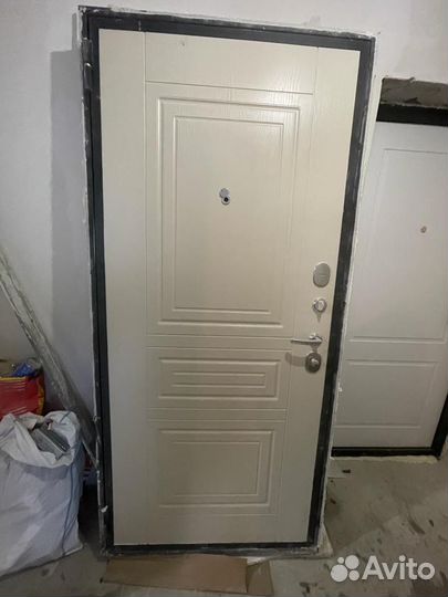 Дверь входная