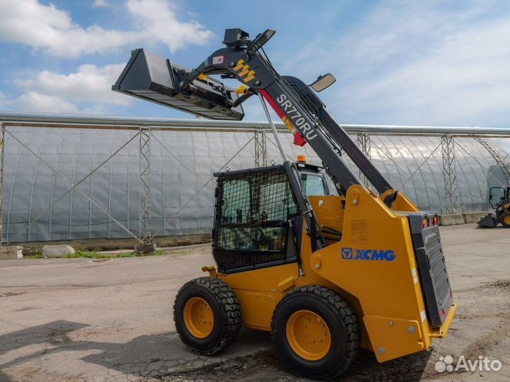 Мини-погрузчик XCMG SR770RU, 2023