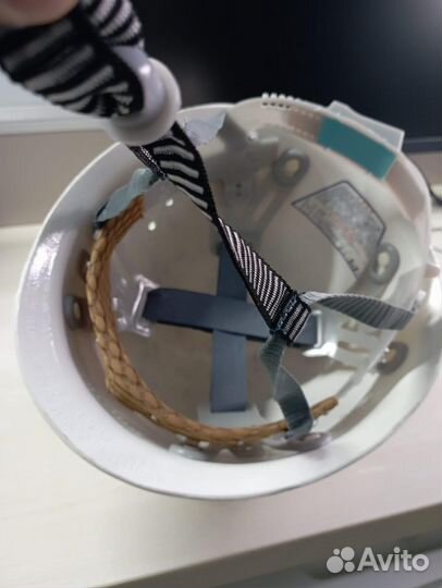 Каска строительная белая