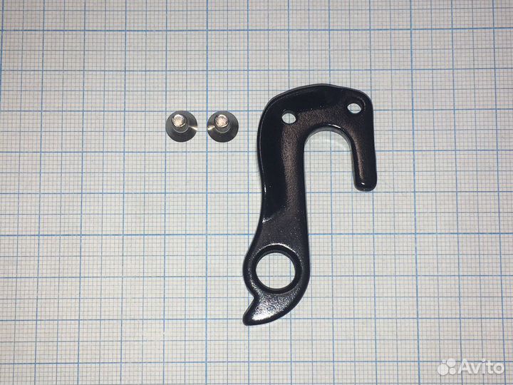 Держатель заднего переключателя на Cube