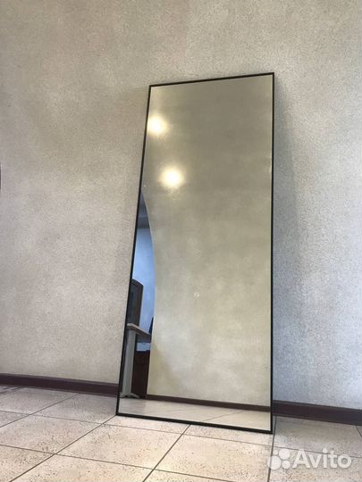 Зеркало в полный рост в черной раме