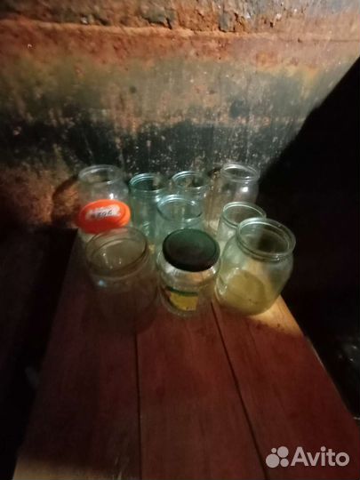 Банки стеклянные разных объемов