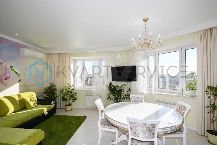 3-к. квартира, 102 м², 3/17 эт.