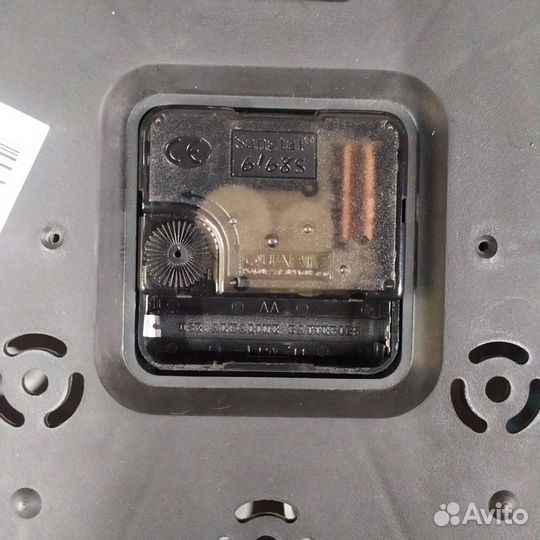 Часы настенные не работают