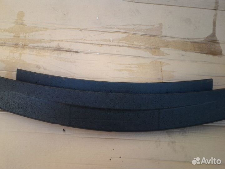 Абсорбер переднего бампера Nissan Tiida C11