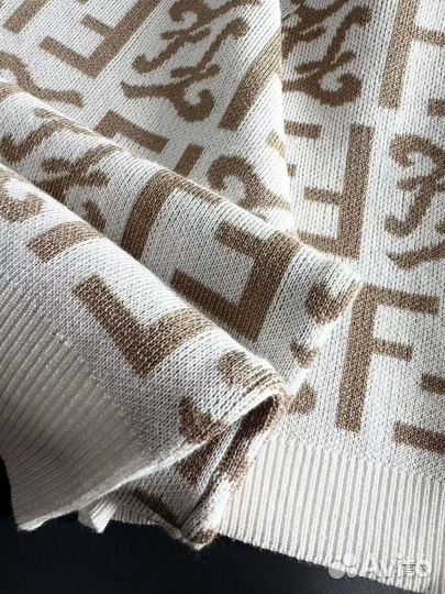 Футболка fendi