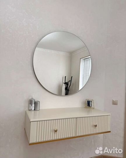 Консоль с зеркалом
