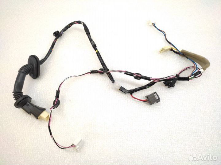 Проводка двери задняя левая Mitsubishi Outlander 3