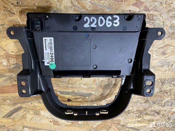 Панель управления магнитолой Opel Mokka 2013