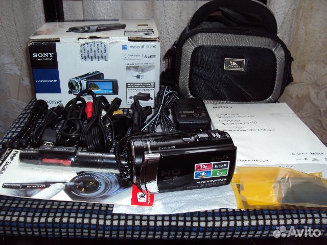 Цифровая видеокамера Sony HDR-CX210E, новая